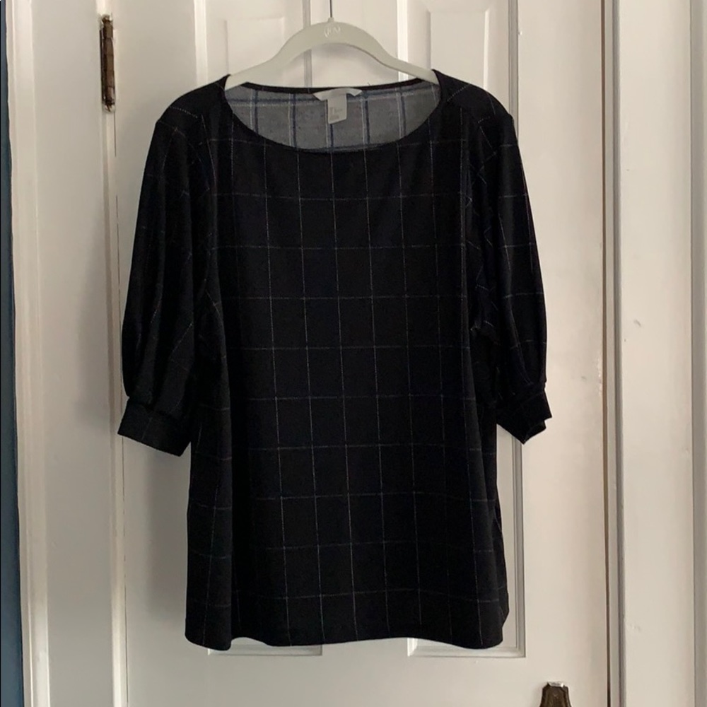 NWOT H&M cuffed top